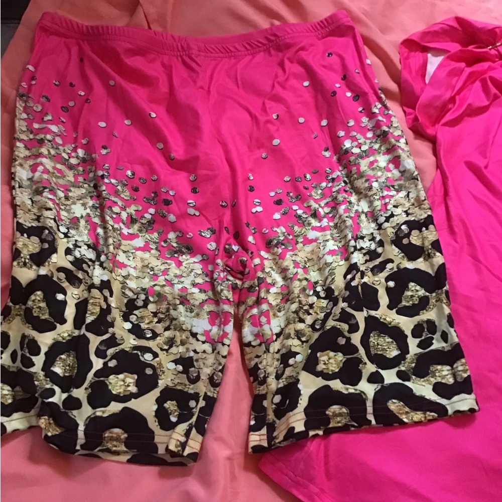 Two-Piece Short Set - Picture 14 of 15